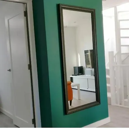아파트 Designed Penthouse, Center *